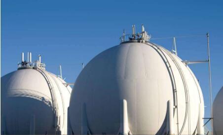 油罐车罐体长度和规格 大型油罐车多少钱一辆