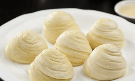 这个冬天,来新疆就为了吃一道"油塔子",维吾尔族人幸福!