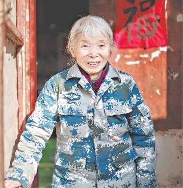 近日,马旭获得“时代楷模——武汉精神践行者”2018年度人物荣誉称号。长江日报记者 彭年 摄