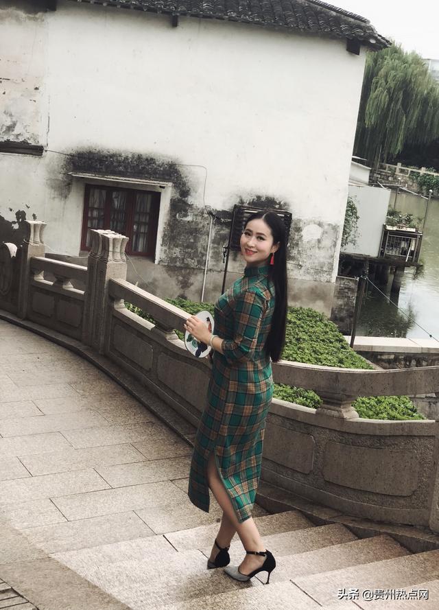 孔祥莎携原创歌曲《晒月亮》上央视 心心相印诉情长-新浪娱乐网