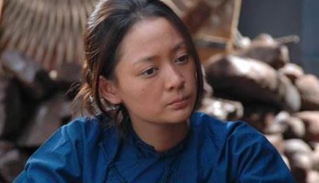 与导演前夫离婚9年,39岁演配角越来越红,14岁女儿遗传妈妈长相|陈佳妍