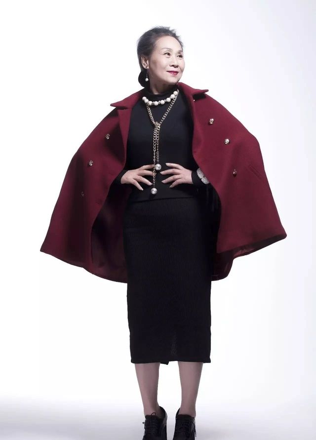 62岁进入演艺圈,因红高粱被人熟知,参演战狼2再次成为焦点