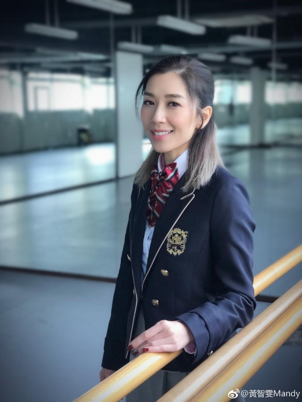 37岁黄智雯前往韩国当练习生,校园制服颜值秒杀韩国少女