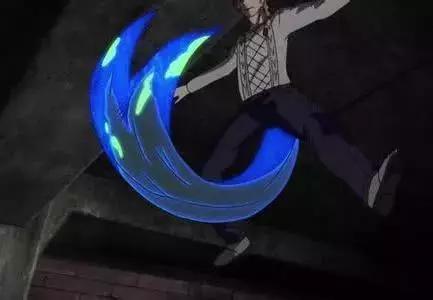 西尾锦的赫子也是尾赫,西尾锦前期实力一般,还被金木虐过一次,但是到