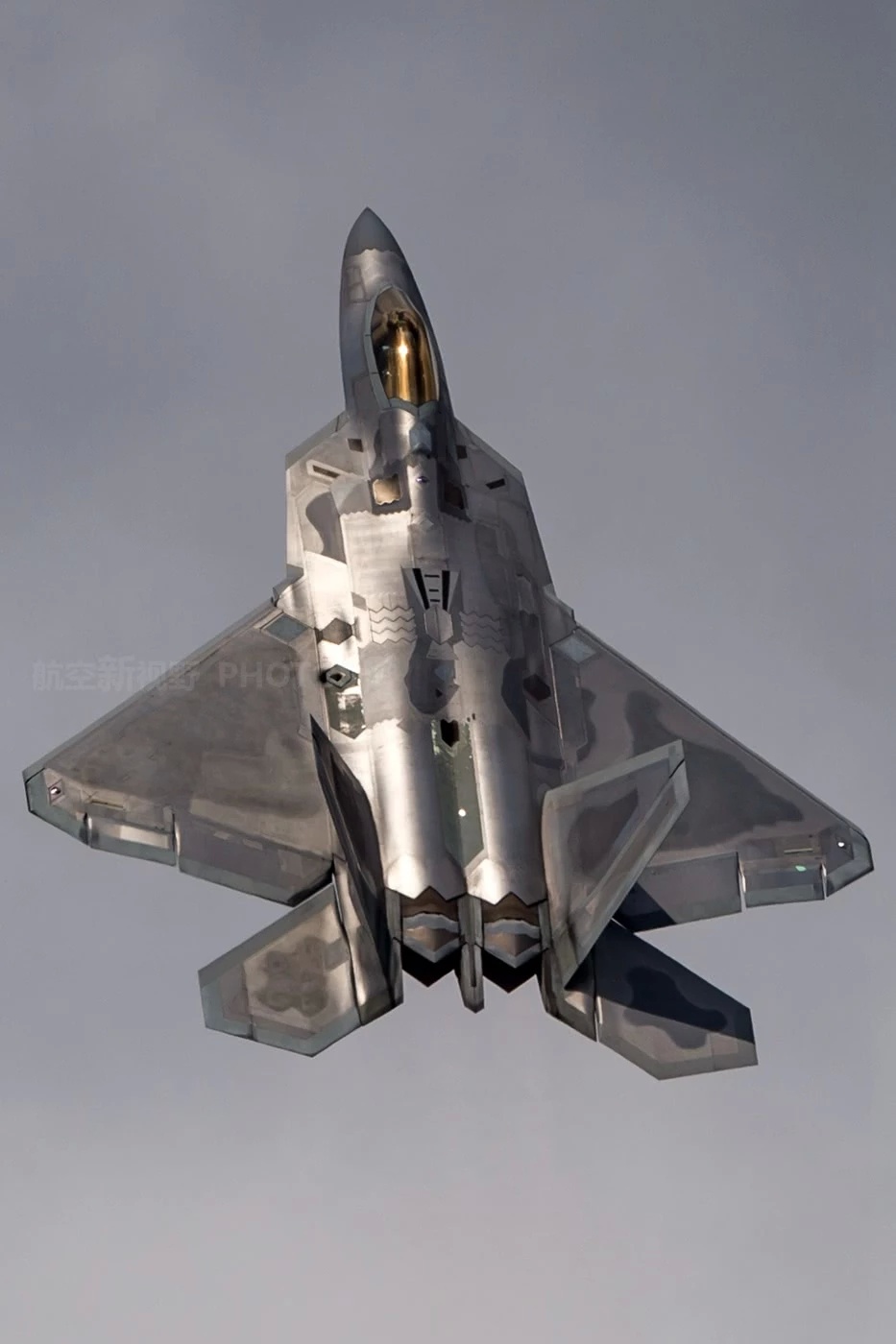 全球第一款隐形战斗机极致高清图最完美4s性能至今无双