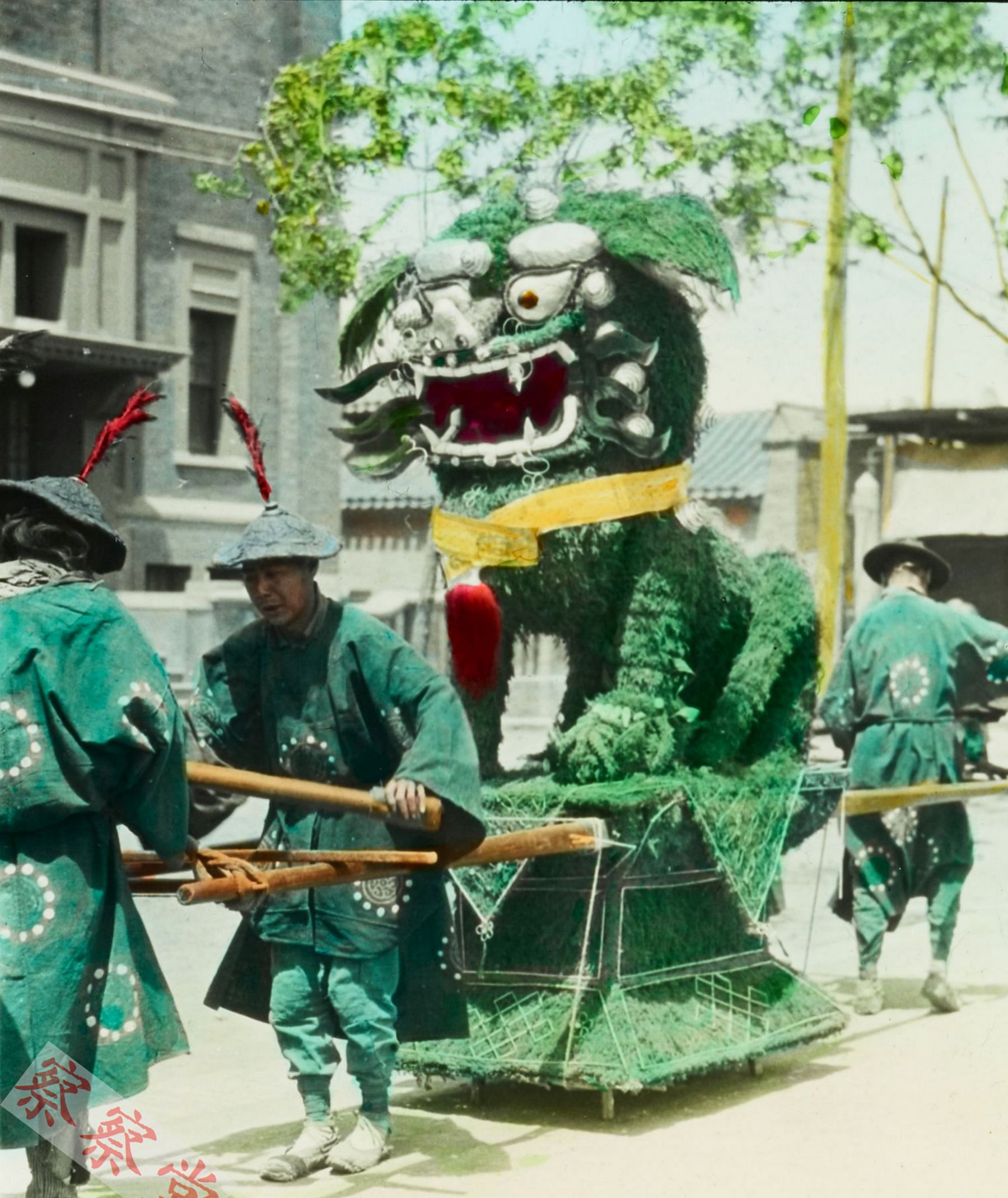 看看民国大总统弟弟的葬礼现场纸扎的凯迪拉克和福特大场面