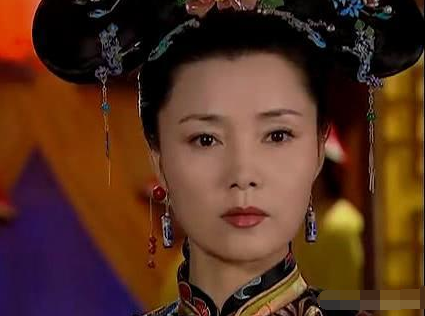 《还珠格格3》里面的皇后娘娘吧,没错这就是时隔10再次复出的姜黎黎