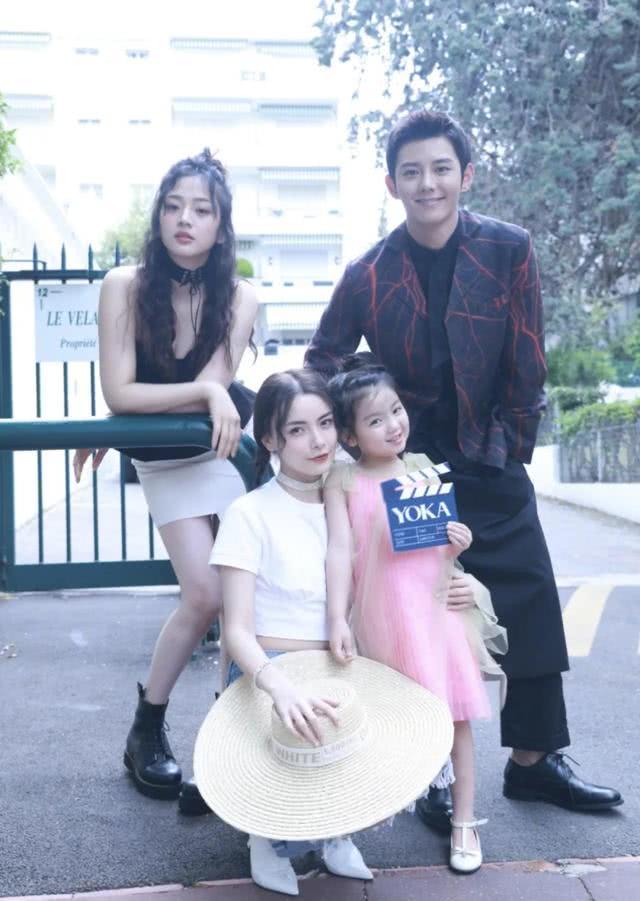 6岁阿拉蕾被父母消费成赚钱机器,网友:是穷的吃不上饭了还是?