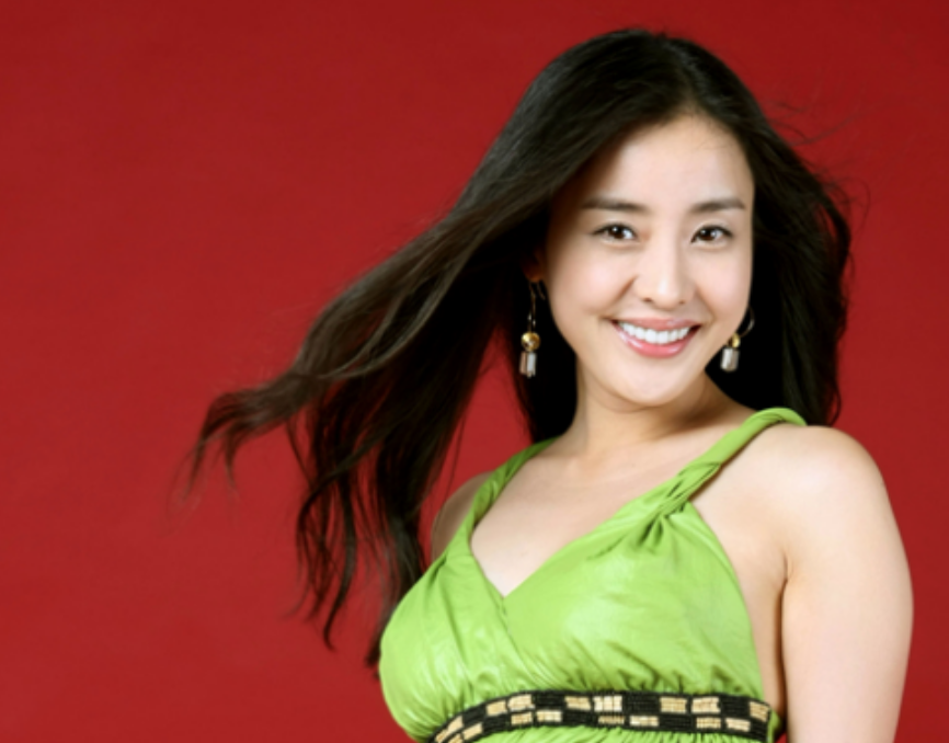 倾国倾城,演技高超,婚姻却非常坎坷,遭遇背叛,真是非常悲哀|朴恩惠