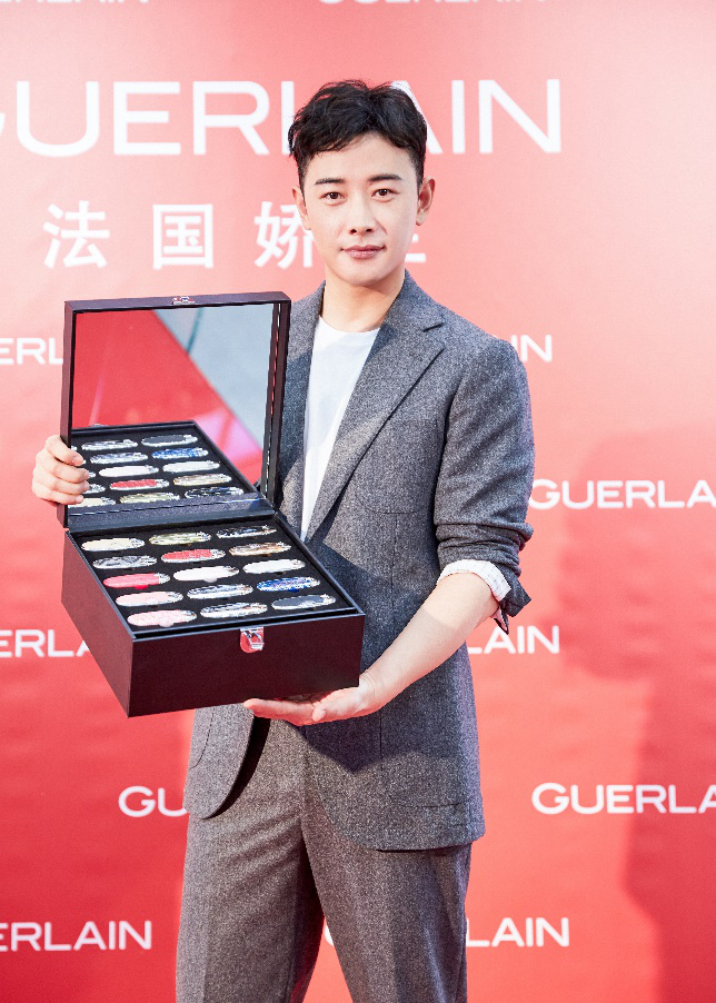 法国娇兰品牌挚友罗晋携臻彩宝石唇膏系列亮相长沙