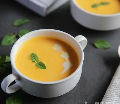 南瓜酸奶鸡蓉汤的做法