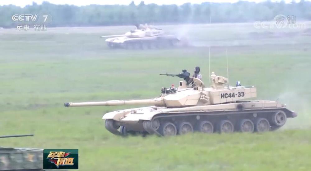 99式主战坦克罕见采用沙漠涂装