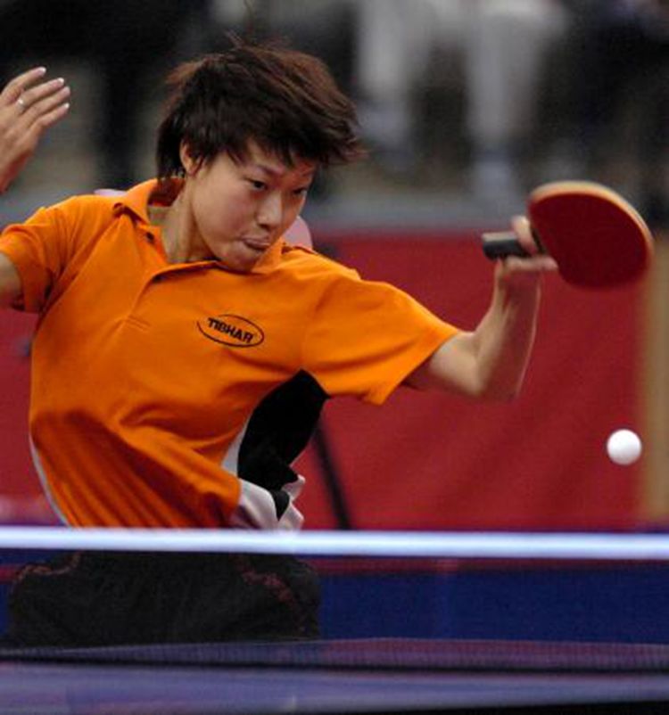 她是国乒旧将,却因谈恋爱被国乒开除,后嫁大22岁教练生活幸福