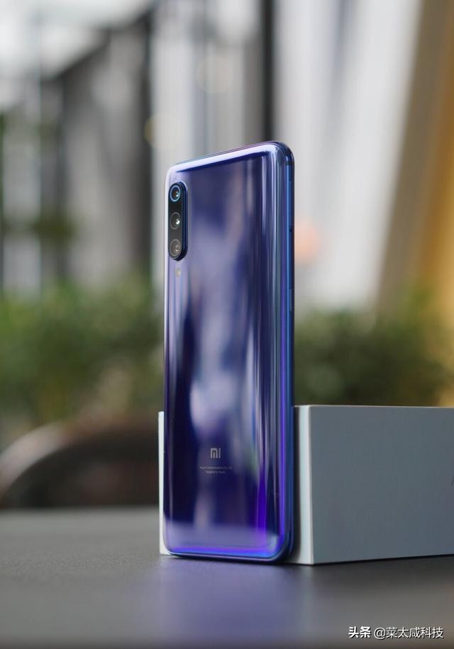 小米9男生为啥也爱买紫色?;外媒:iPhone降价也