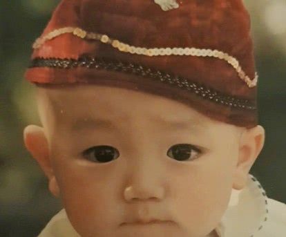 何捷颜值有多高?看看张馨予的晒照,网友:不出