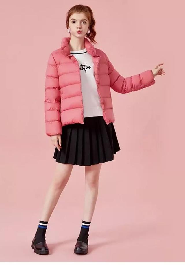 短款羽绒服配什么裙子好看_短款羽绒服配什么裙子好看女-第2张图片-潮百科