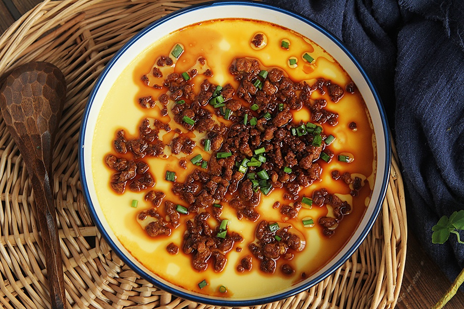 肉末蒸蛋怎么做才细腻嫩滑?掌握这两步,照着做零失败