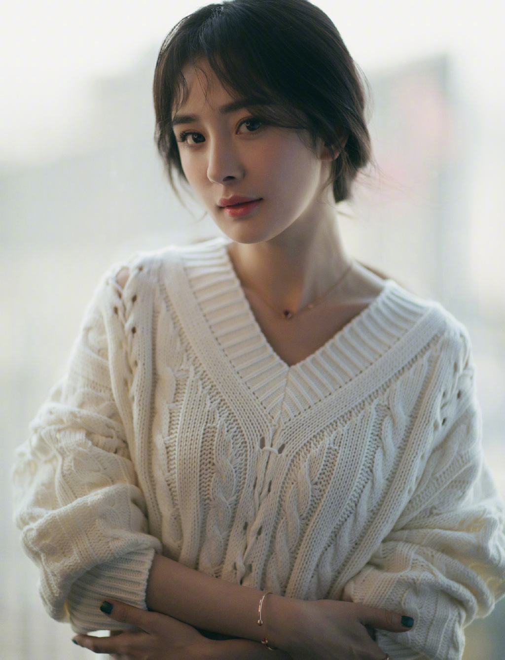 杨幂虽然已经32岁,可穿衣造型却减龄效果满分!少女感也太强了