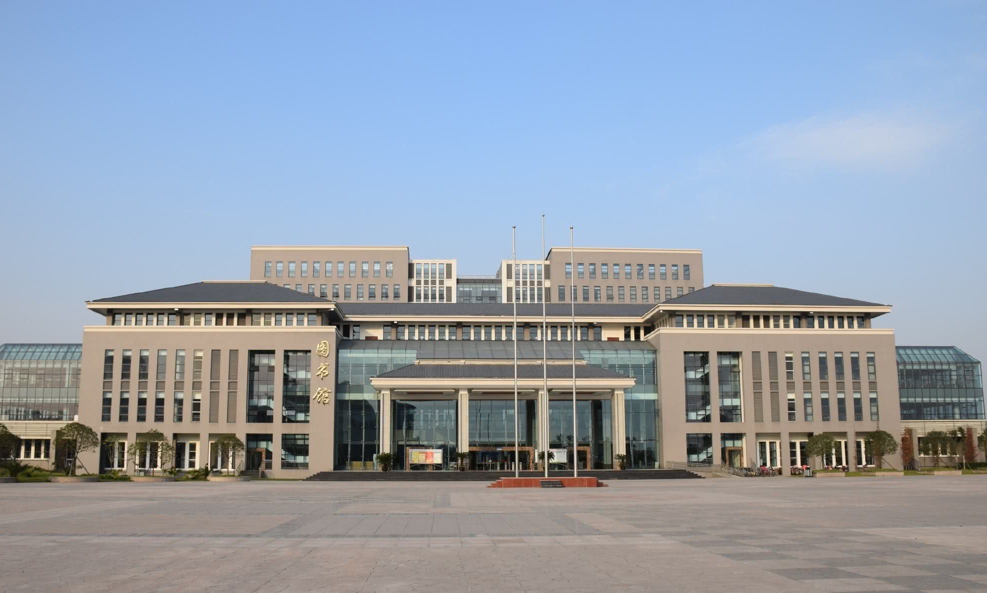 与一本相差无几,关键是就业能拿铁饭碗|徐州医科大学|铁饭碗|就业