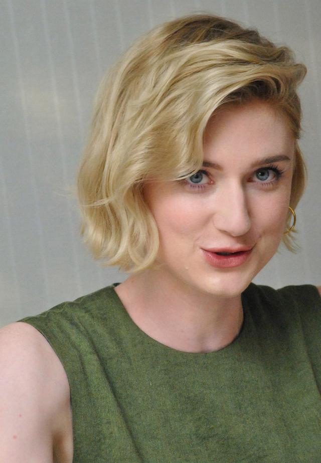 伊丽莎白德比齐宣传比得兔写真高妹真好看