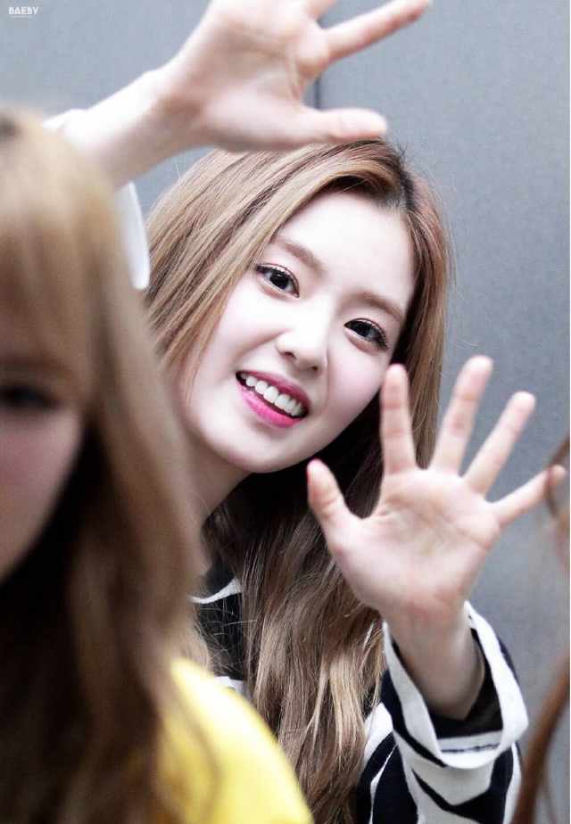 red velvet艾琳irene素颜公开 神仙颜值惊艳网友