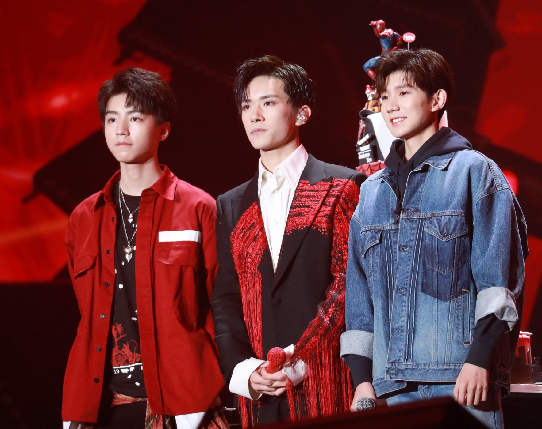 王俊凯删除了和粉丝的专属记忆"我眼中的世界",粉丝心疼又骄傲