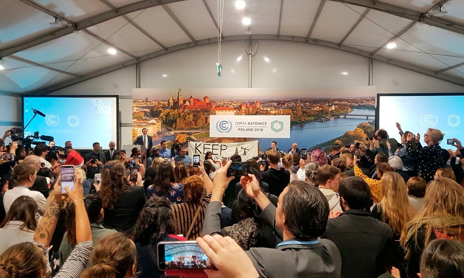 美国为一己之私居然在联合国气候变化大会上推广化石燃料