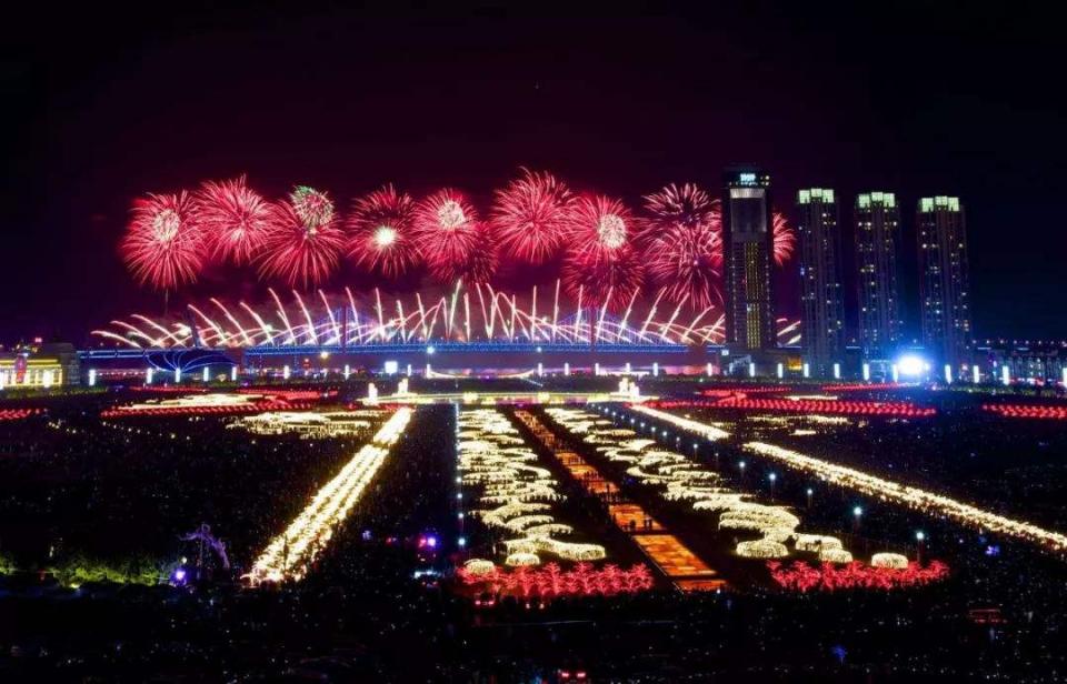 官宣:正月十五璀璨烟花夜再现大连星海湾!附出行攻略
