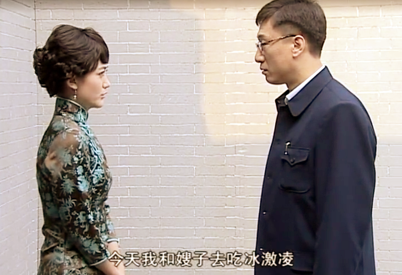 《潜伏》中,余则成最爱的不是翠平,是红颜晚秋!