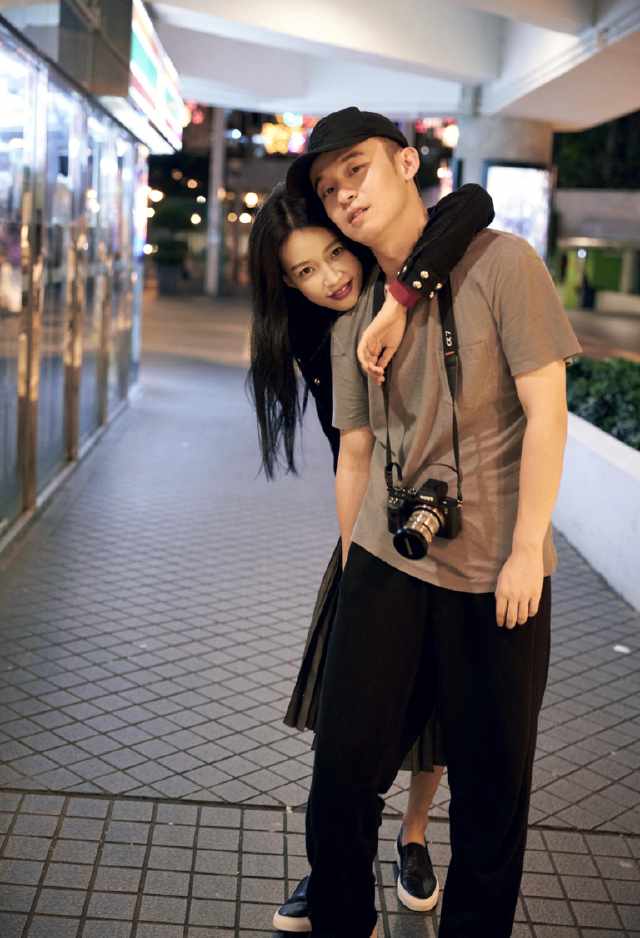 她的人生简直开挂了,24岁嫁影帝,25岁生孩子,今靠婆婆强势复出