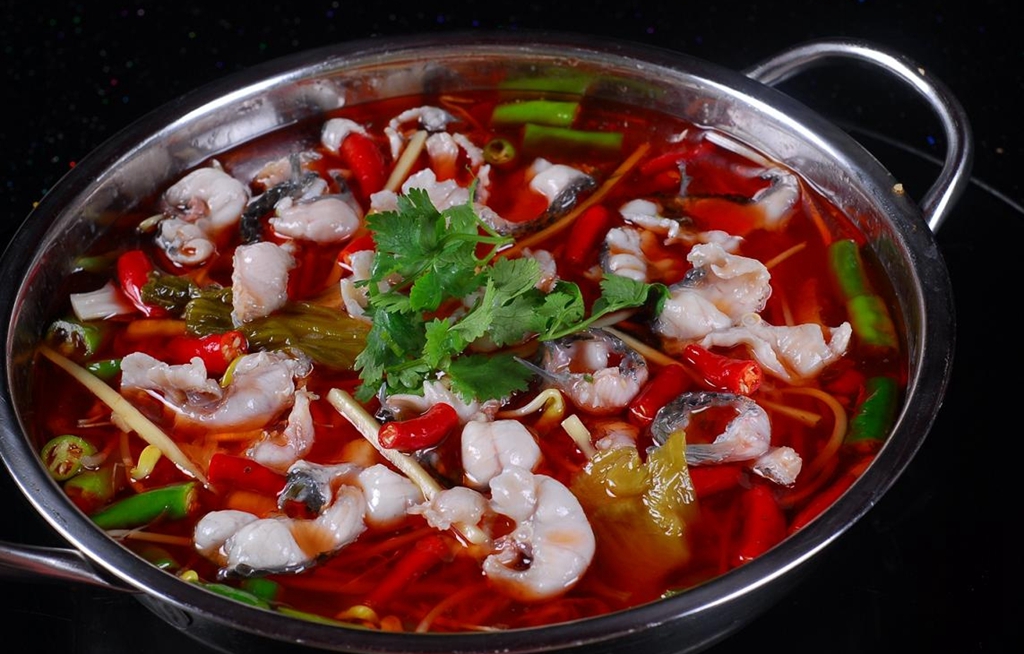 黑鱼火锅,肉质不够嫩?厨娘说:按这个步骤,肉质细嫩,汤鲜味美