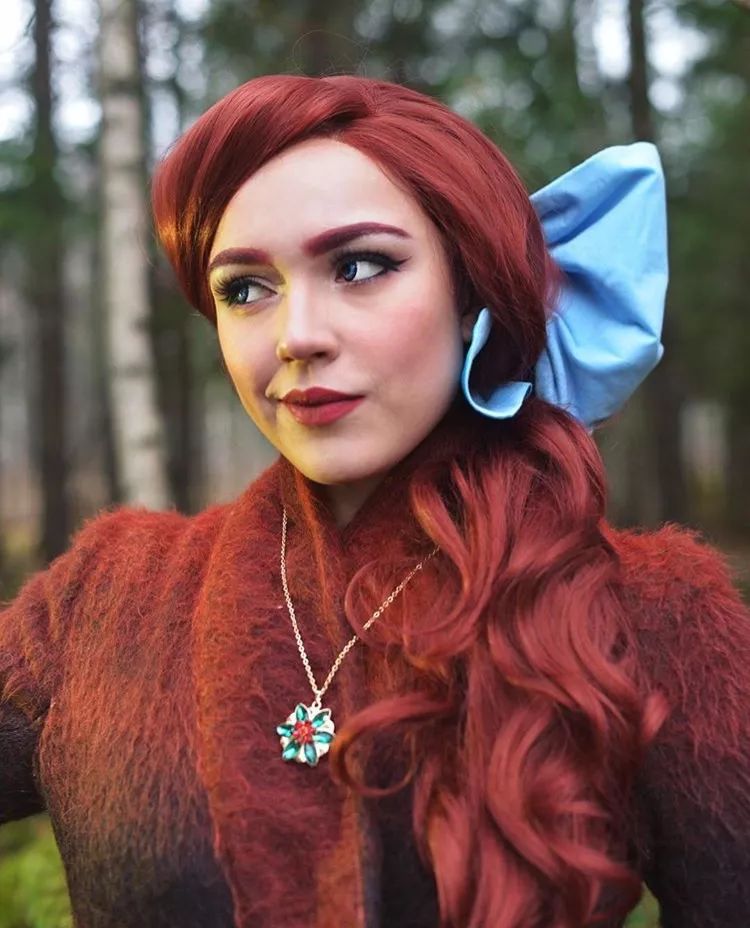 化妆高手:10个真人版迪士尼公主,竟然都是同一个人!