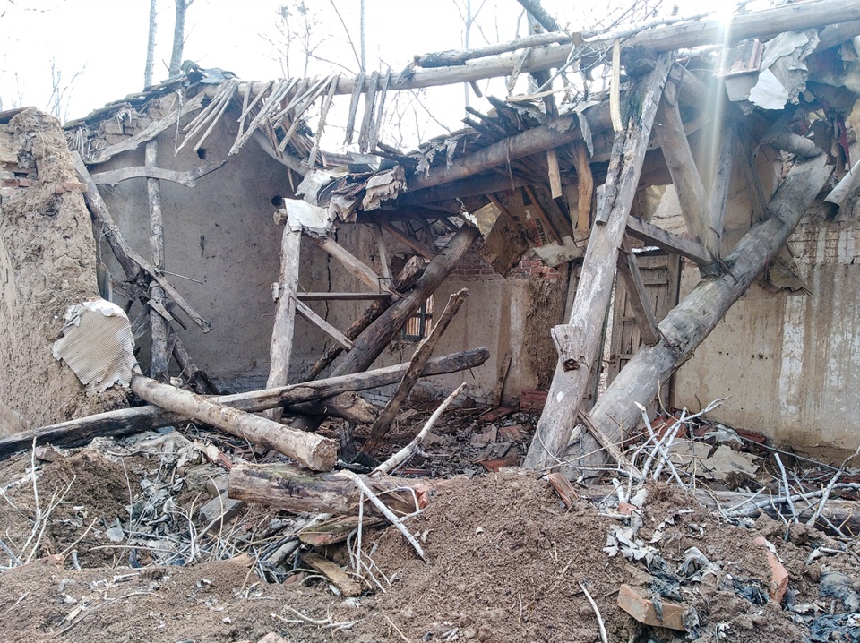 春节过后人去村空,皖北农村破败不堪,村民称房子越破混得越好