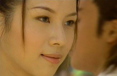 黄衫女子胡小冉神秘隐退,《倚天》之后销声匿迹