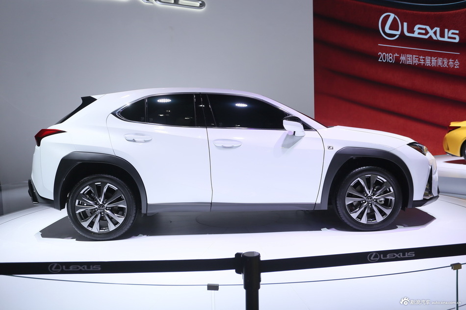 2018广州车展实拍：雷克萨斯UX