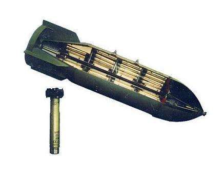 集束炸弹,一种特殊的杀伤范围最广的作战武器