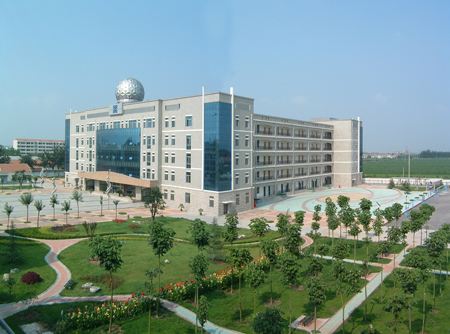 山东桓台第一中学,是淄博市桓台县的标志性中学,早在二十世纪就已经称