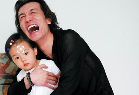 李咏癌症去世,女儿发微博引起热议,李咏教女经验的确不一般!