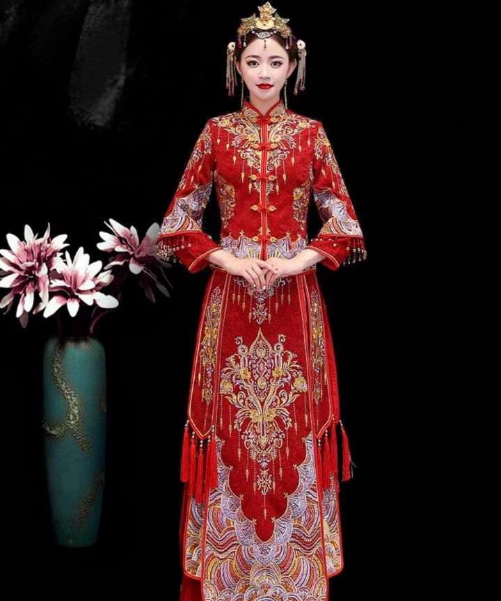 19年结婚要穿的唯美婚纱,说好的王子公主,却被凤冠霞帔迷住了
