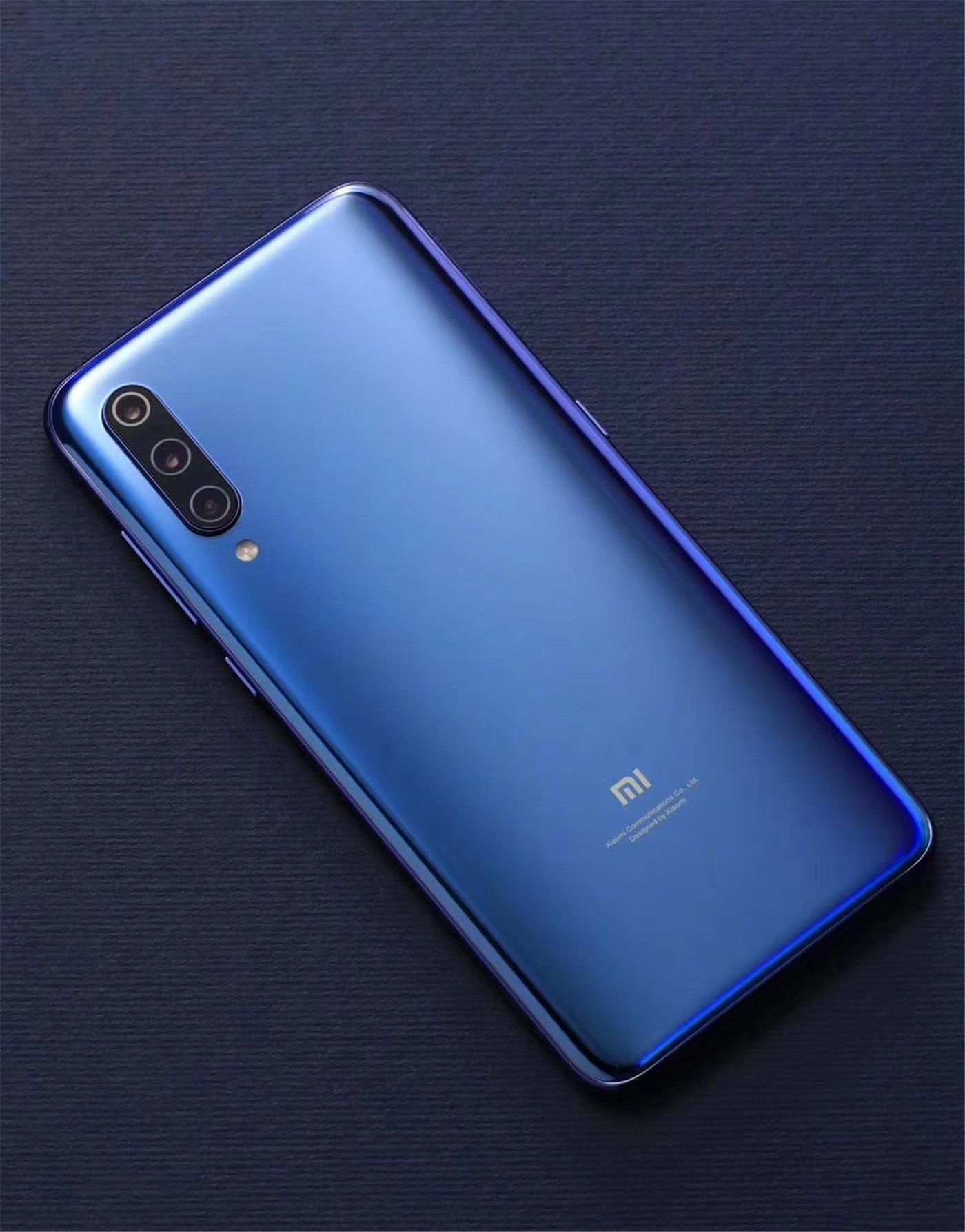 雷军确认小米9全球首发855打脸联想,暗示颜色丰富备货充足