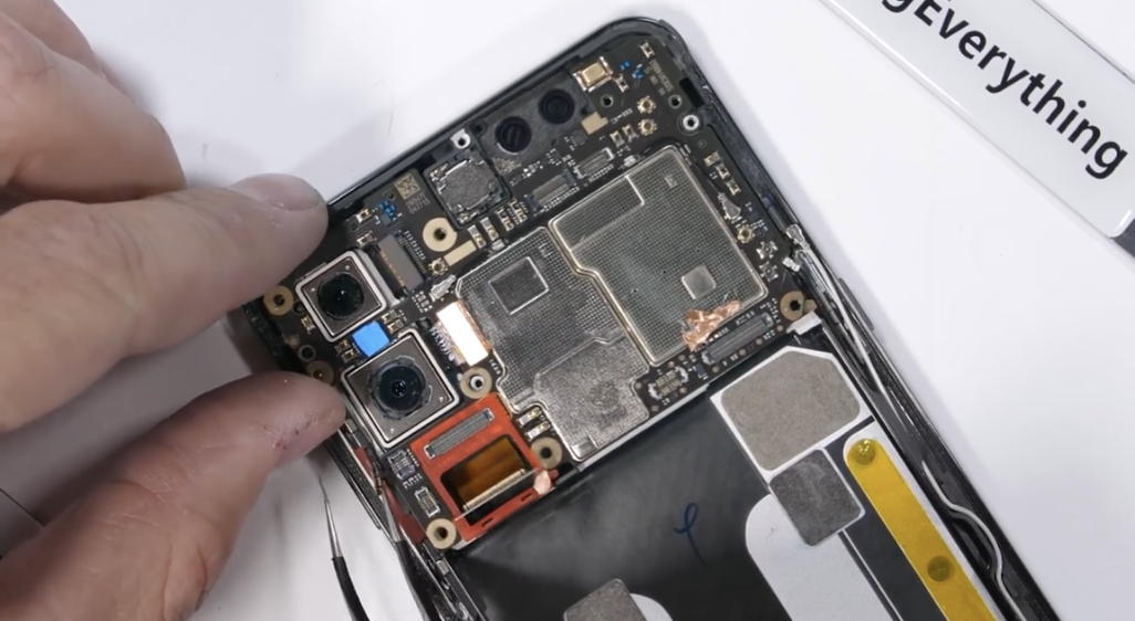 外媒拆开小米mix3内部结构令人惊讶外媒给出高度评价