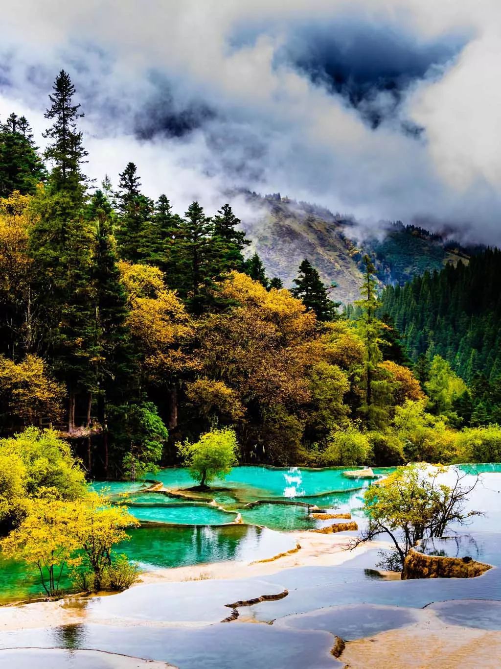 奇险灵秀美如画中国最美的六处奇异地貌各个美如童话