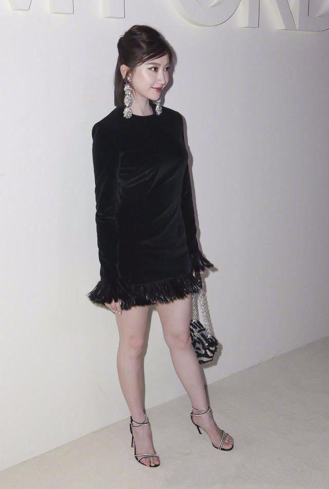 167景甜同框168江疏影,腿长差这么多?网友:两个人都没腰!