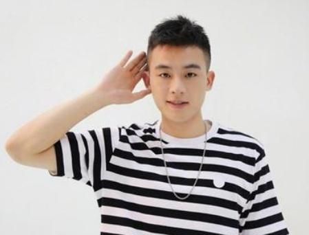 曾经的美男子一去不复返,网友调侃到底经历了什么