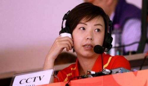 龚伟杰球打得不错,但做羽毛球解说员,还有很大的进步空间