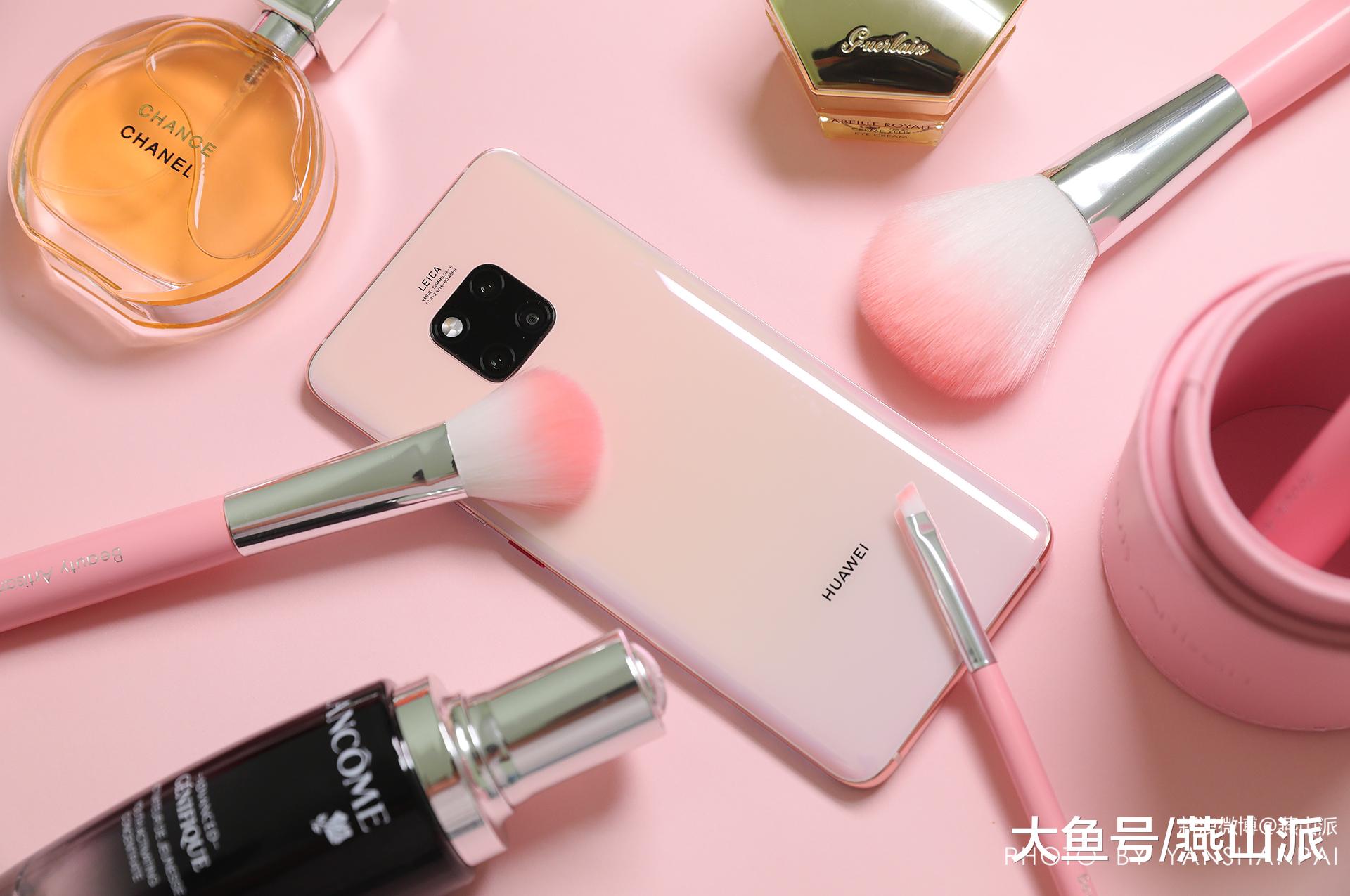 图说华为mate20pro樱粉金打动女神有ta就够了