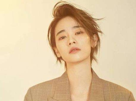 我家那闺女:刘雅瑟身份不简单,长发造型惊艳,曾与易烊千玺合作