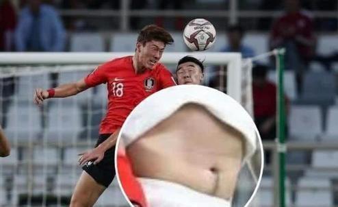 国足白斩鸡再次被实锤大肚子上全是赘肉难怪国足会这么差