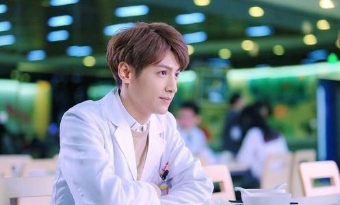 最强医生超越都市奇门医圣评分节节攀升成功逆袭