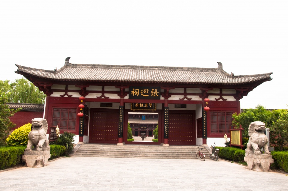 他让全城三万人被吃得只剩下四百人!死后却被封高官,建祠堂!